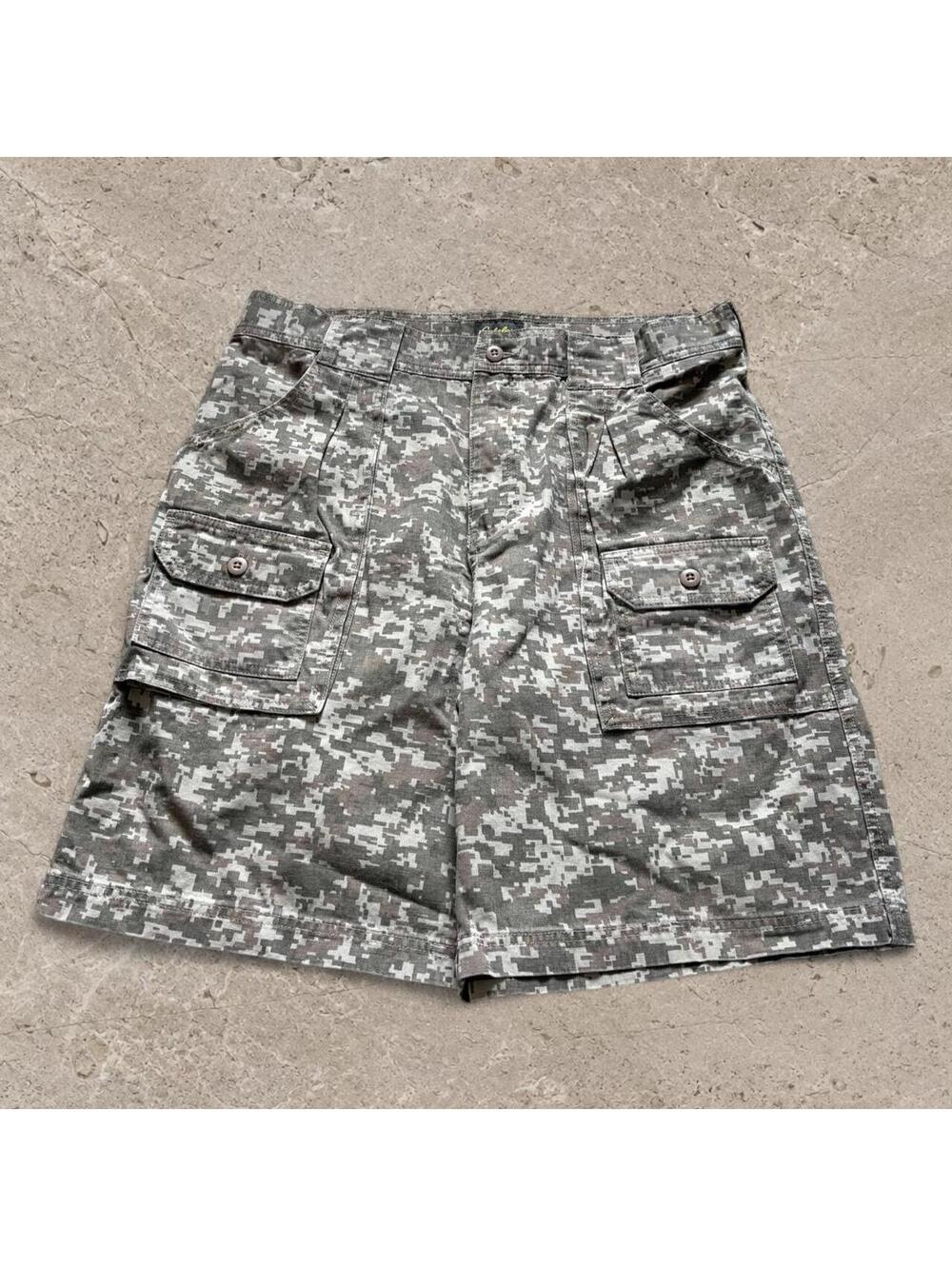 Super fire super baggy Y2K Cabela's Camo Jorts